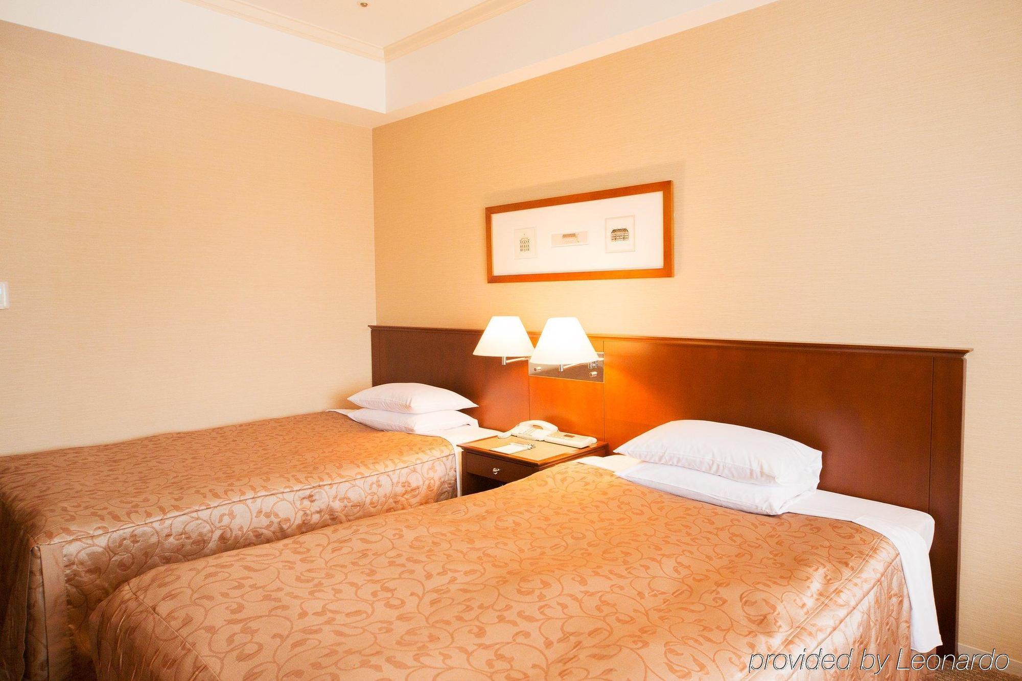 Rembrandt Hotel Ebina Esterno foto