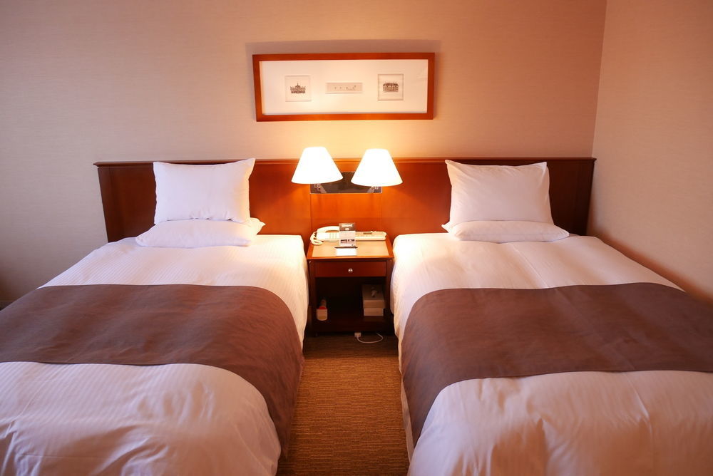 Rembrandt Hotel Ebina Esterno foto