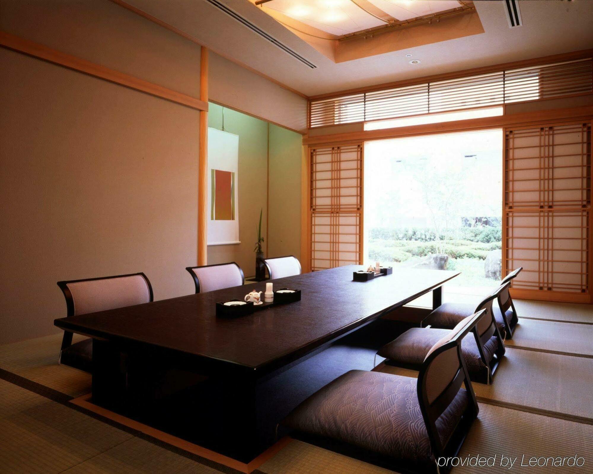 Rembrandt Hotel Ebina Esterno foto
